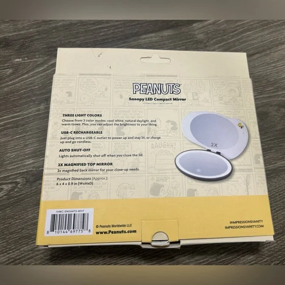 Snoopy LED Compact Mirror. . 2x Magnified Top Mirror. NEW - Picture 2 of 4